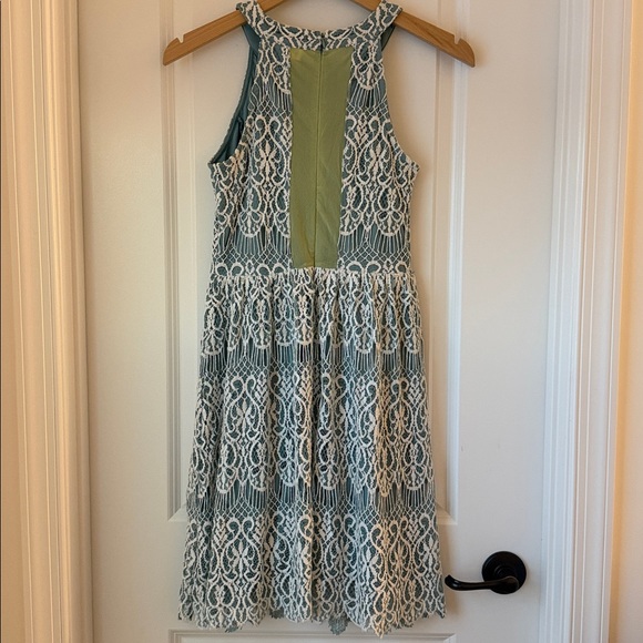 XS Altar’d State Sleeveless Lace Dress - Picture 7 of 9